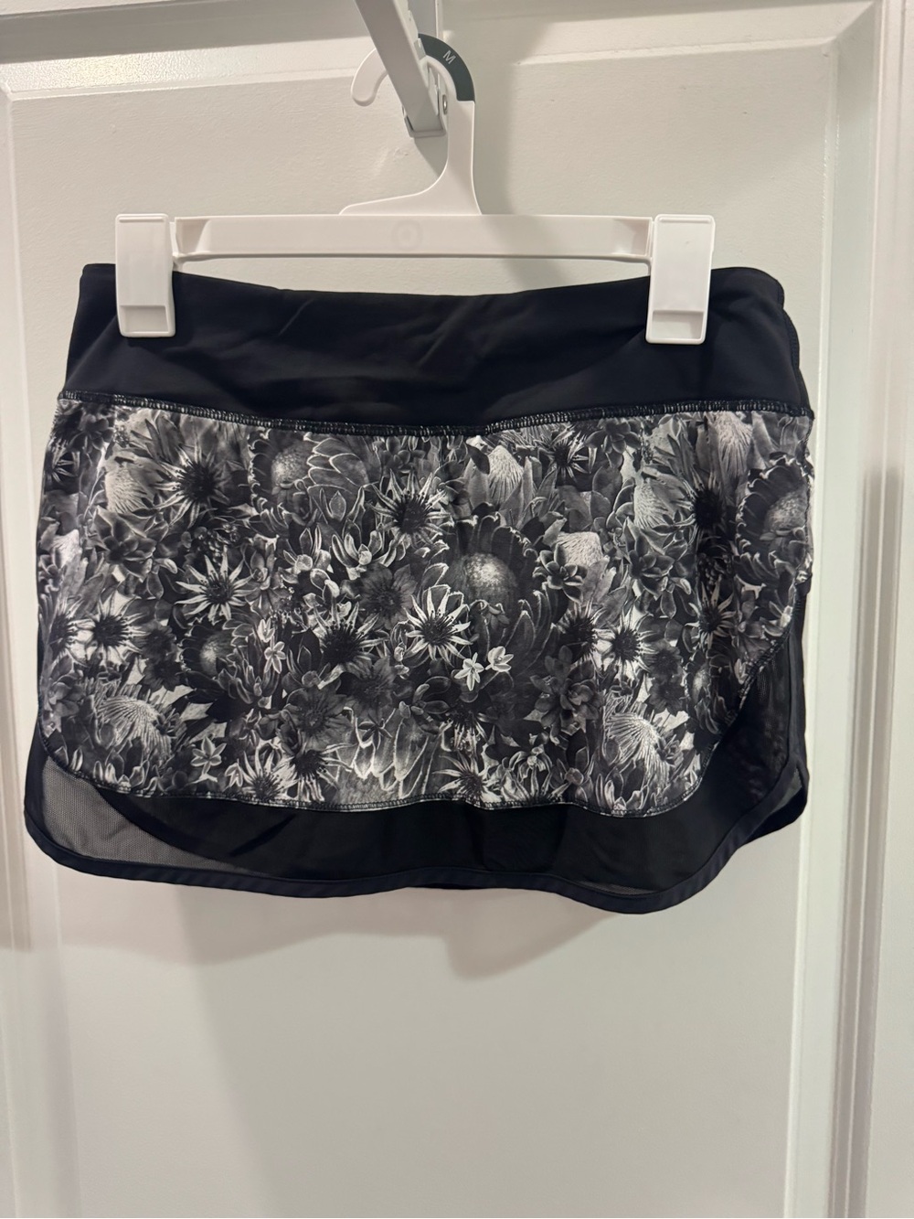 Lululemon Black Floral Active Skort